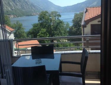 Two-Bedroom Apartment with Balcony and Sea View
