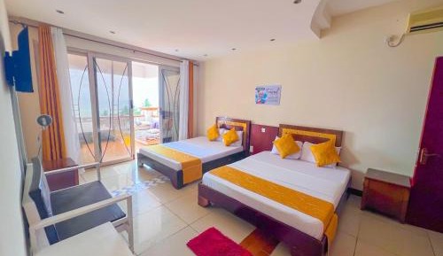 Quadruple Room with Sea View
