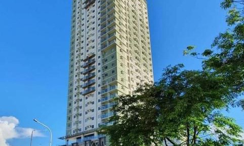 Studio with Mountain View