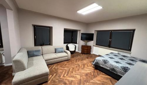 Superior One-Bedroom Apartment