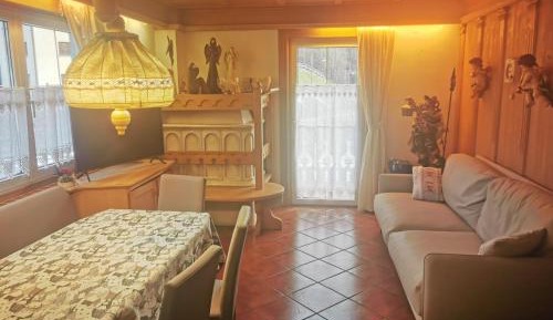 Three-Bedroom Deluxe Apartment