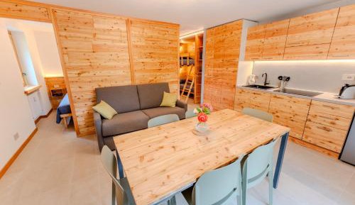 One-Bedroom Apartment with Terrace