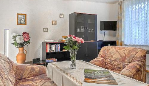 One-Bedroom Holiday Home
