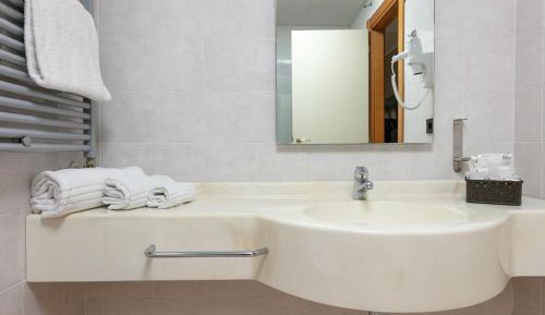 Economy Twin Room