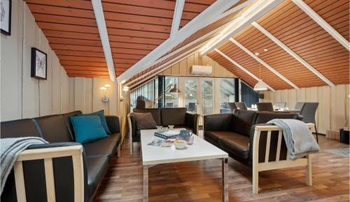 Four-Bedroom Holiday Home