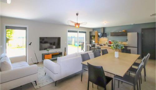 Four-Bedroom Vacation Home