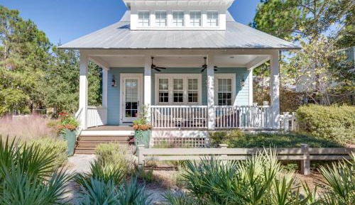 Four-Bedroom Holiday Home