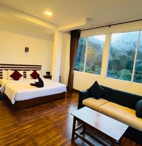 Deluxe Double Room with Balcony