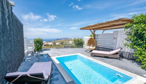 Maisonette with Private Pool & Sea View