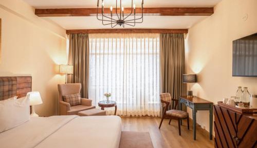 King Room with Mountain View