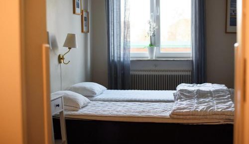 Double or Twin Room with Shared Bathroom