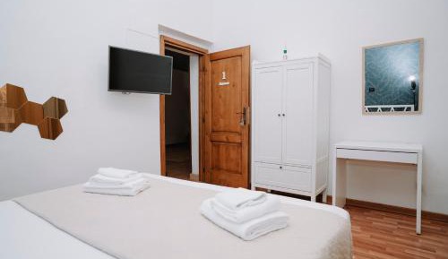 Double Room with Private External Bathroom