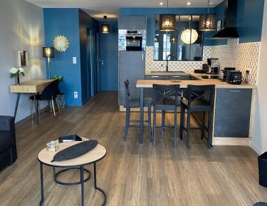 Apartment with Shower