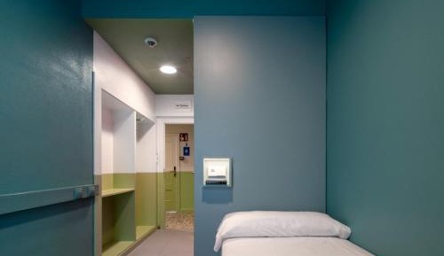 Single Room with Private Bathroom