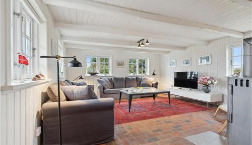 Four-Bedroom Holiday Home