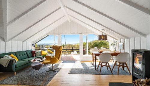 Two-Bedroom Holiday Home
