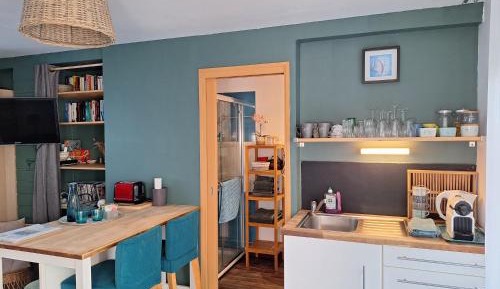 Studio (2 Adults)