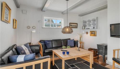 Four-Bedroom Holiday Home