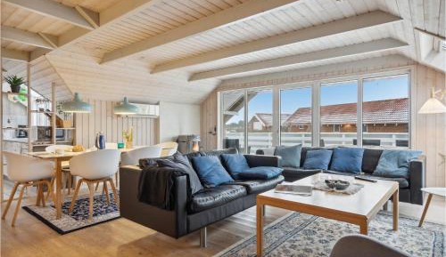 Three-Bedroom Holiday Home 