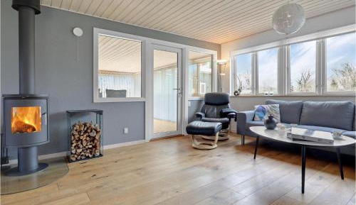 Three-Bedroom Holiday Home 