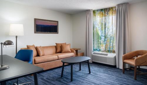 One-Bedroom King Suite with Sofa Bed