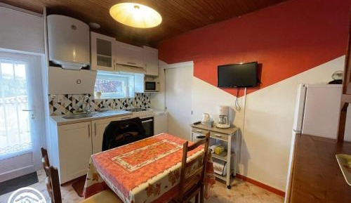 Holiday Home (3 adults)