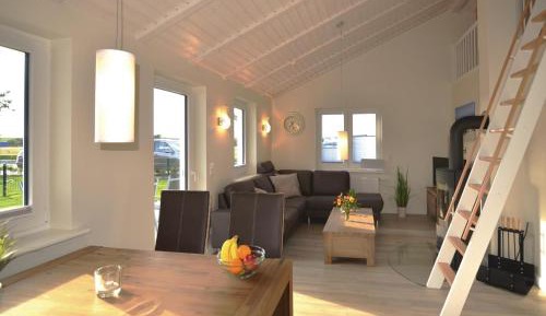 One-Bedroom Holiday Home