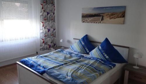 Two-Bedroom Apartment with Shower 