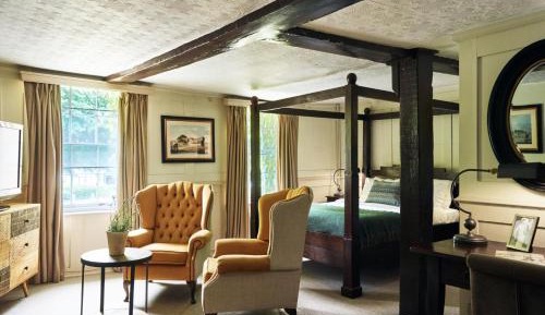 Double Room with Four Poster Bed