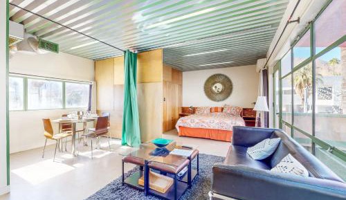 One Bedroom Apartment