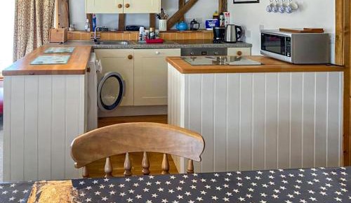 One-Bedroom Holiday Home