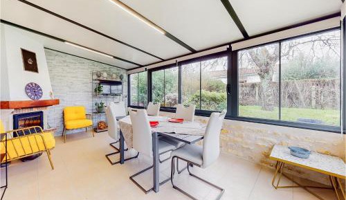 Two-Bedroom Holiday Home