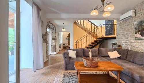 Five-Bedroom Holiday Home