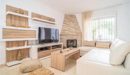 Three-Bedroom Vacation Home 