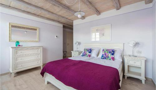 Four-Bedroom Holiday Home