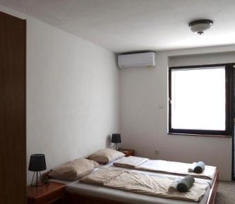 Standard Twin Room with Mountain View