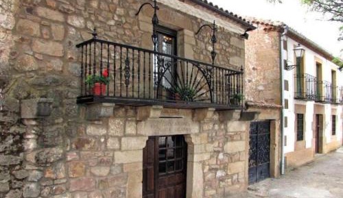 Three-Bedroom Superior Apartment