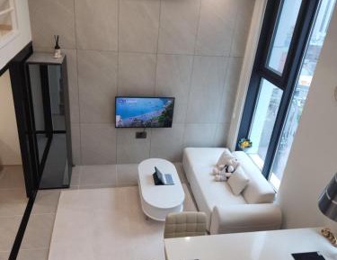 Two-Bedroom Apartment with City View