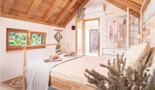 Three-Bedroom Vacation Home 