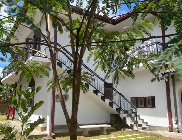 Three-Bedroom Apartment with Balcony