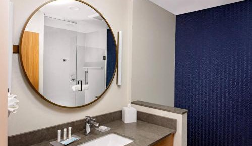 King Suite with Sofa Bed - Hearing Accessible