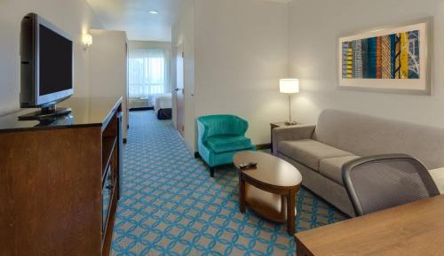 King Room with Sofa Bed