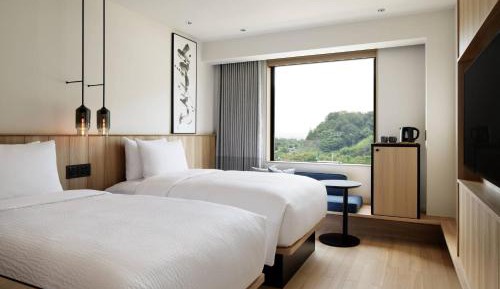 Standard  Guest Room  with  2 Twin/Single Bed(s)