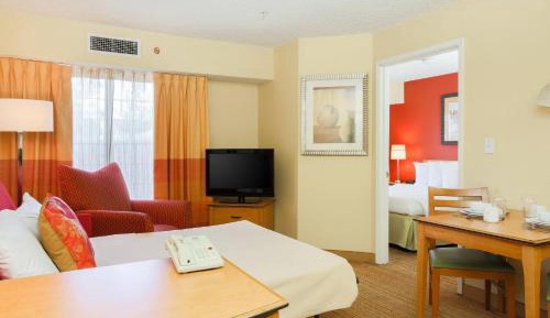 One-Bedroom Queen Suite with Sofa Bed