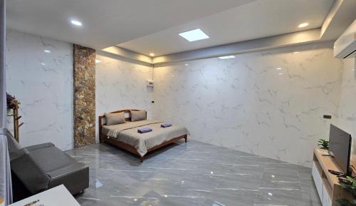King Room with Mountain View