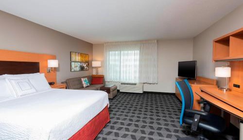 Queen Studio with Sofa Bed