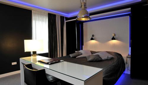 Luxury Suite