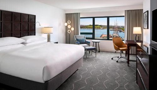 King or Queen Room with Harbor View