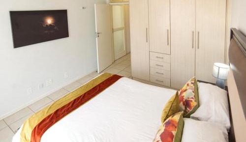 One-Bedroom Apartment with Balcony