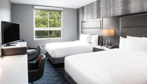 Double Queen Room